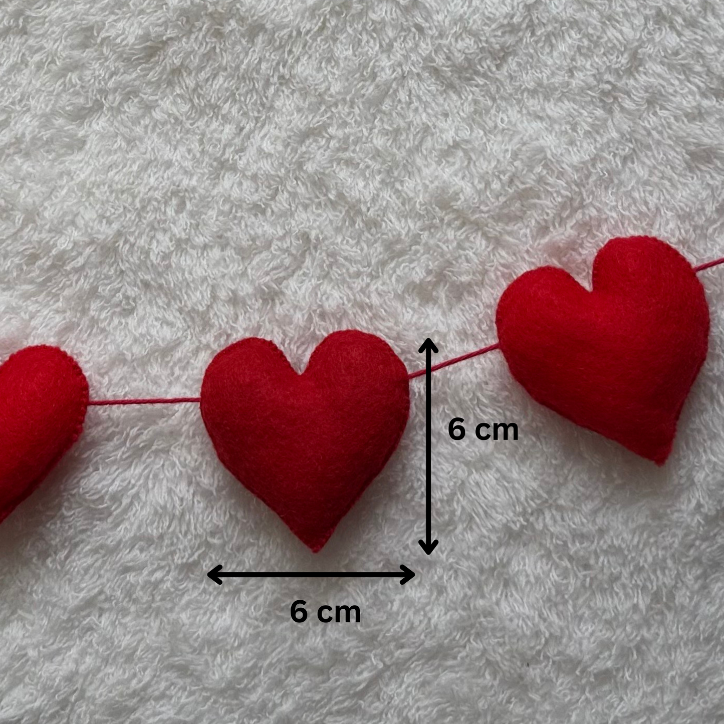 Handmade Red Felt Heart Garland – Cozy & Charming Decor for Any Occasion